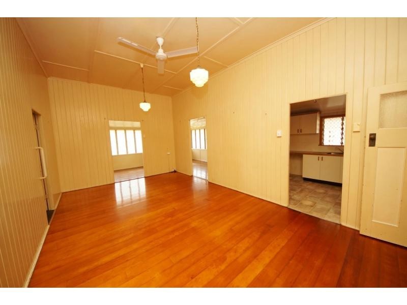 127 Mackenzie Street, Ayr QLD 4807