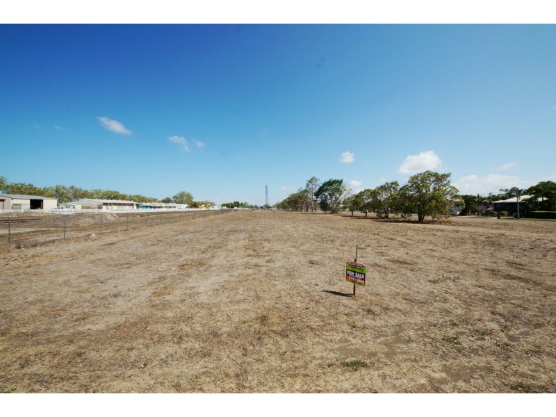 43 Fifth Avenue, Home Hill QLD 4806