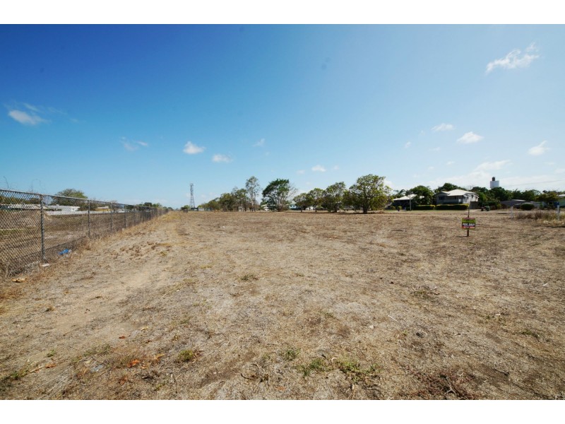 43 Fifth Avenue, Home Hill QLD 4806
