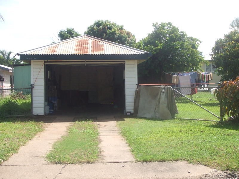 24 Nelson Street, Clare QLD 4807