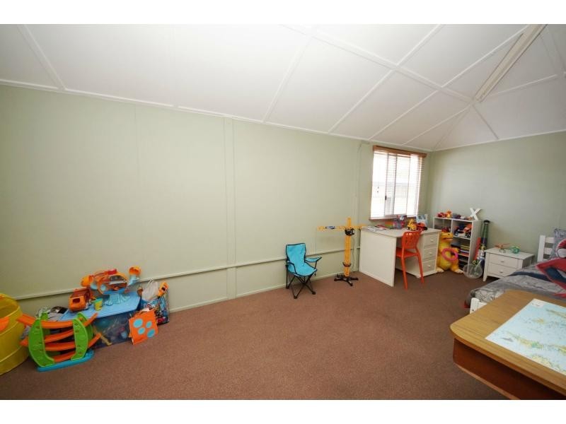 82 Gibson Street, Ayr QLD 4807