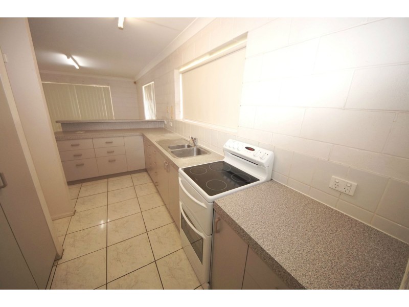 1/135 Graham Street, Ayr QLD 4807