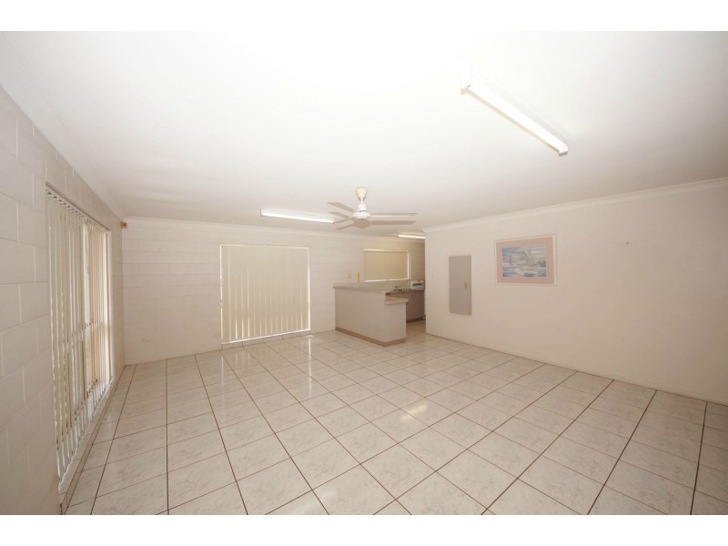 1/135 Graham Street, Ayr QLD 4807