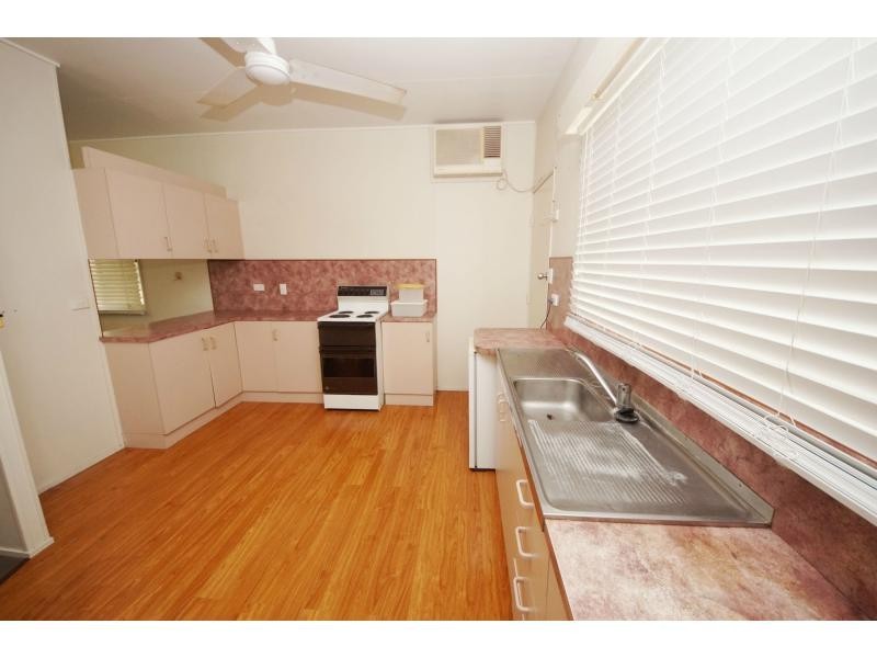 125 Ninth Avenue, Home Hill QLD 4806