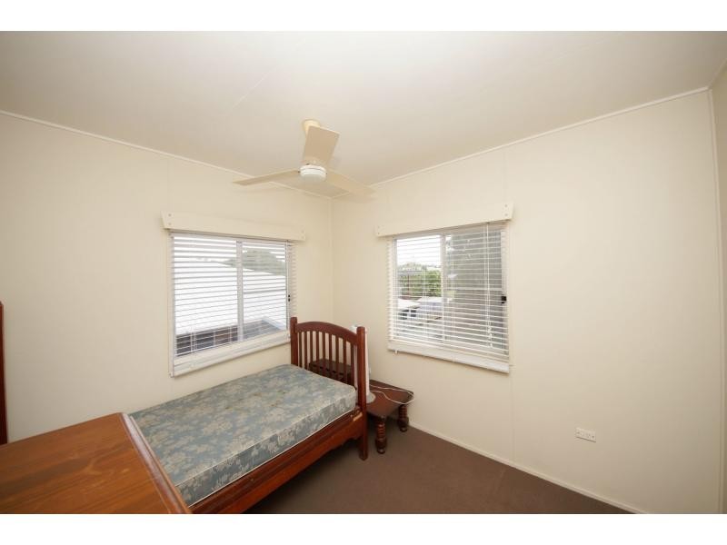 125 Ninth Avenue, Home Hill QLD 4806