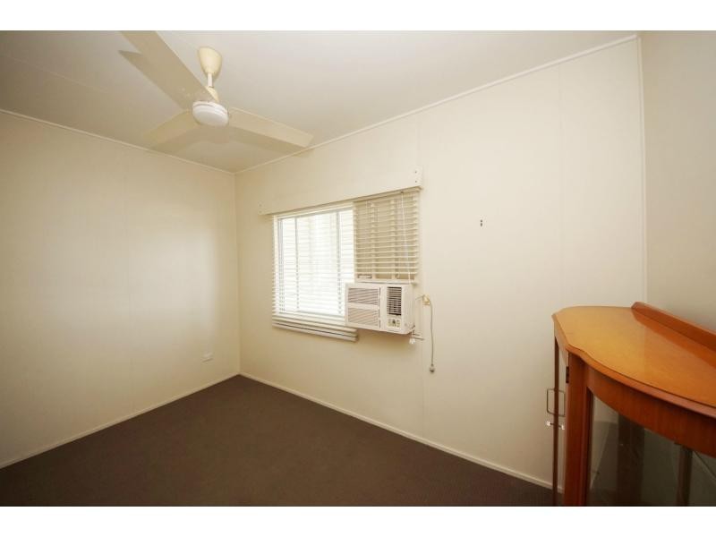 125 Ninth Avenue, Home Hill QLD 4806