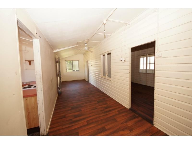 92 Railway Street, Ayr QLD 4807