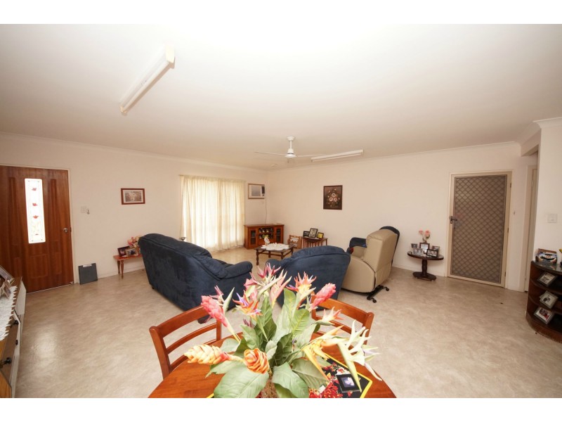 1/58 Twelfth Street, Home Hill QLD 4806