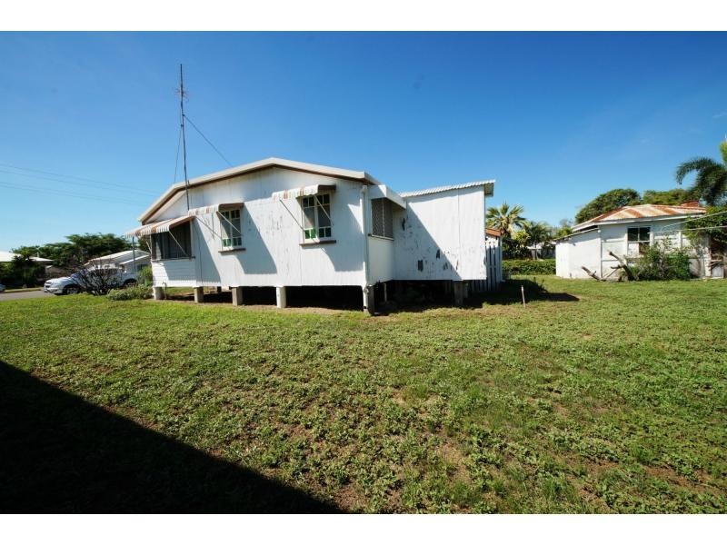 130 Munro Street, Ayr QLD 4807