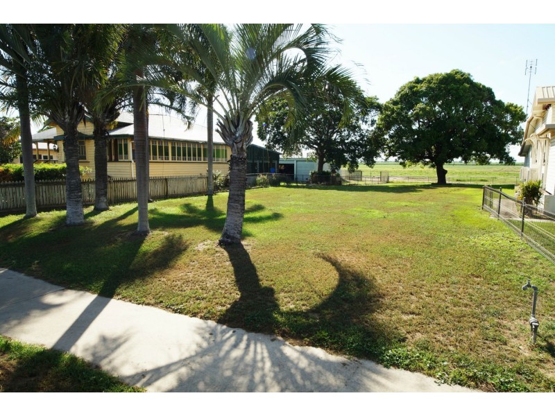 23 Burke Street, Ayr QLD 4807