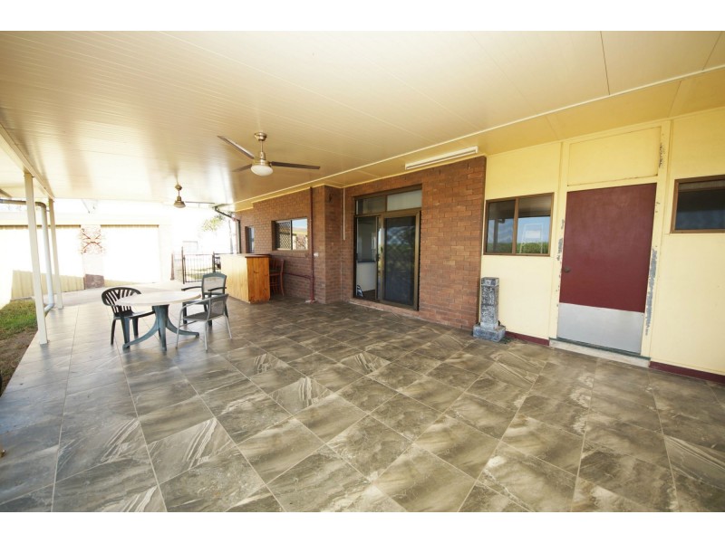 10 Pacific Court, Brandon QLD 4808