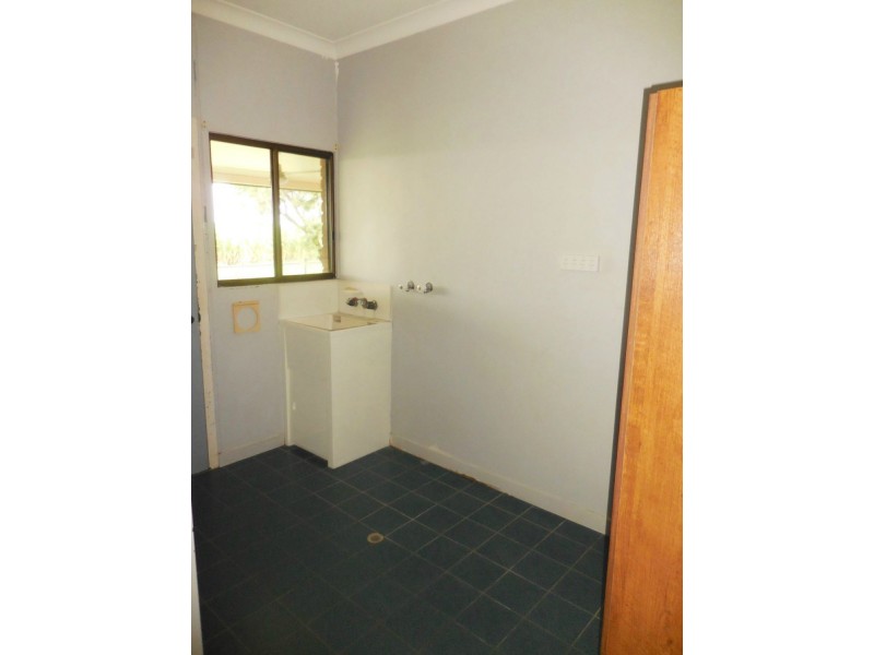 10 Pacific Court, Brandon QLD 4808