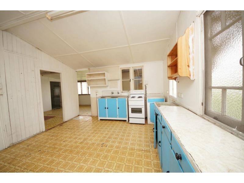 13 Rossiter Street, Ayr QLD 4807