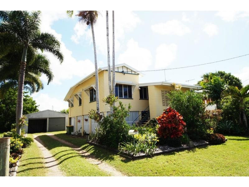 42 Twelfth Street, Home Hill QLD 4806