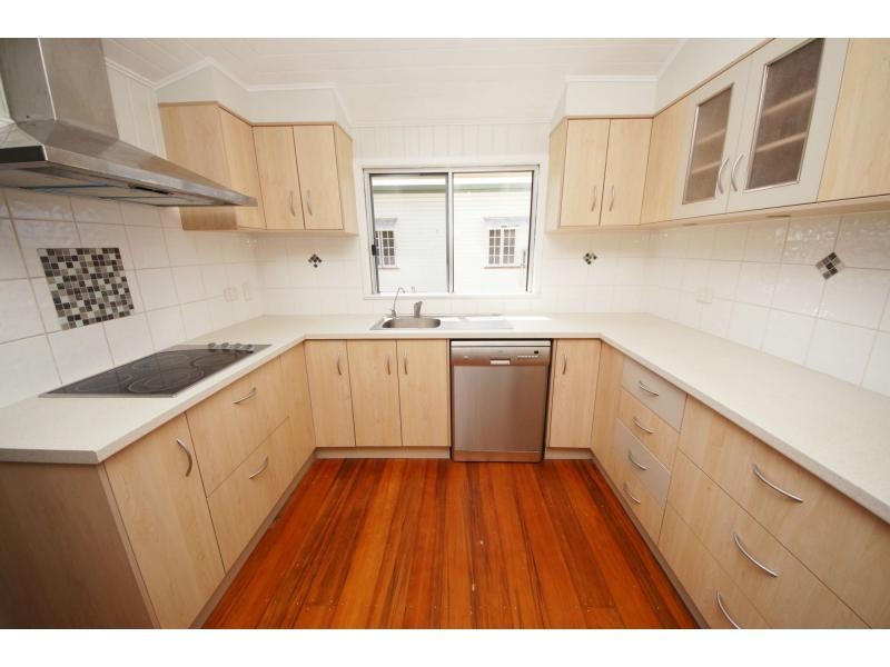 42 Twelfth Street, Home Hill QLD 4806