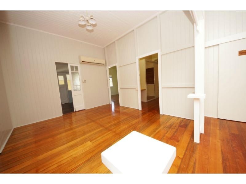 42 Twelfth Street, Home Hill QLD 4806