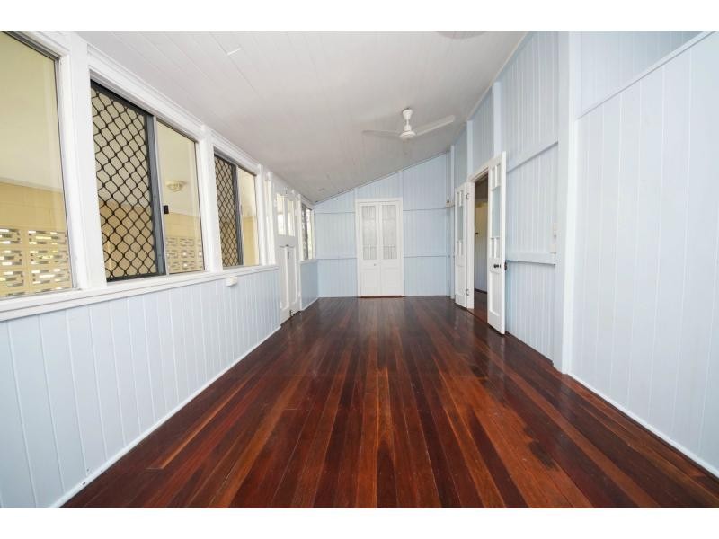 42 Twelfth Street, Home Hill QLD 4806