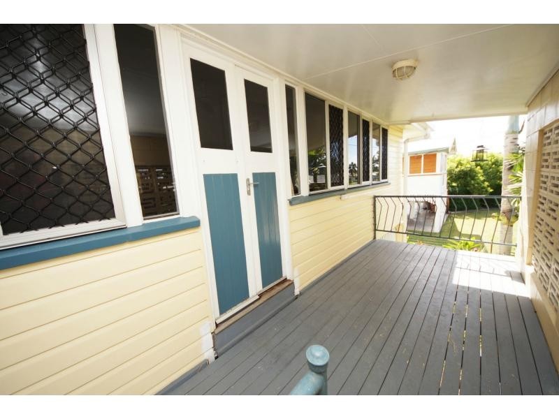 42 Twelfth Street, Home Hill QLD 4806