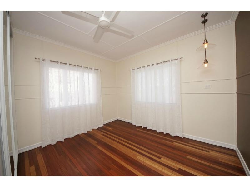 143 Ninth Avenue, Home Hill QLD 4806