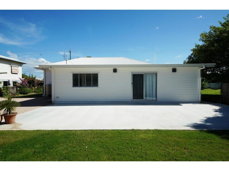 143 Ninth Avenue, Home Hill QLD 4806