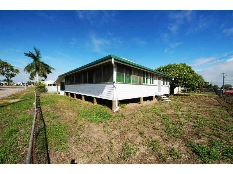 122 Munro Street, Ayr QLD 4807