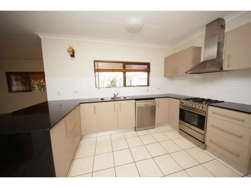 96 Thirteenth Avenue, Home Hill QLD 4806