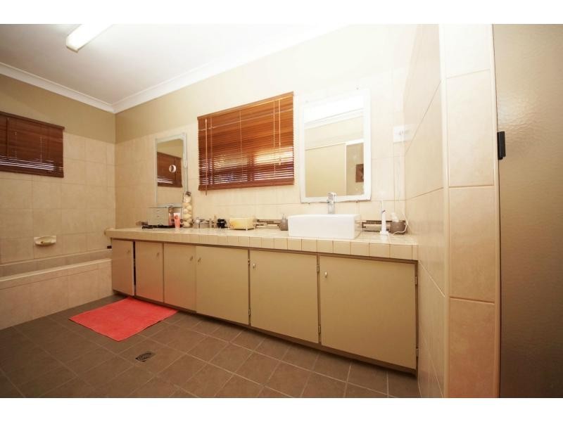 132 Mt Kelly Drive, Ayr QLD 4807