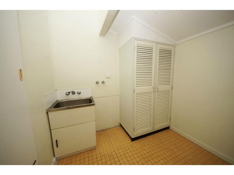 Unit 1,2,3/2-6 Dosetto Street, Ayr QLD 4807