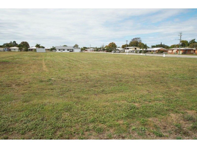 62,64,66 Young Street, Ayr QLD 4807
