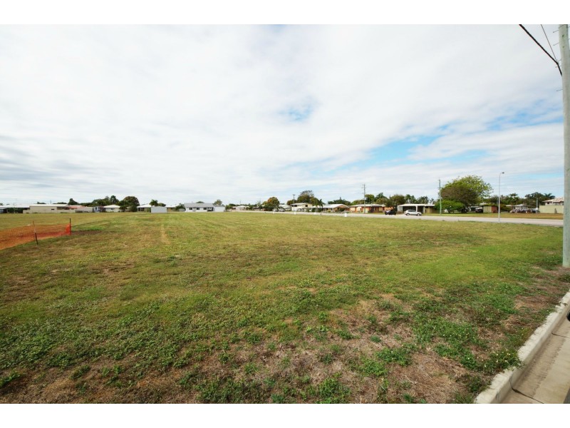 62,64,66 Young Street, Ayr QLD 4807