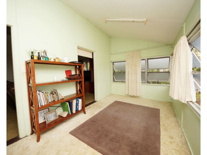 12 Cameron Street, Ayr QLD 4807
