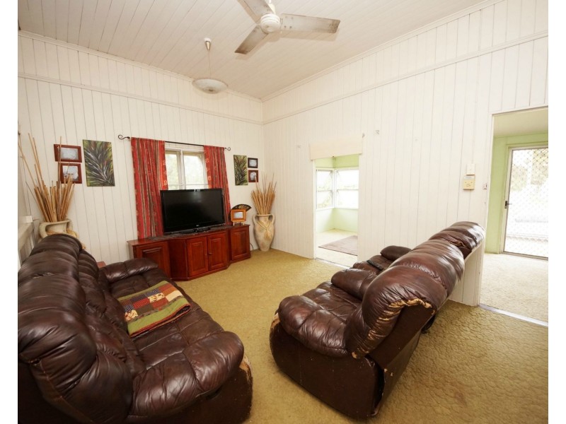 12 Cameron Street, Ayr QLD 4807