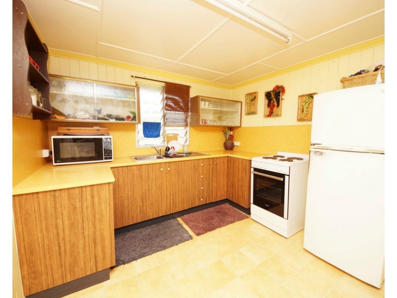 12 Cameron Street, Ayr QLD 4807