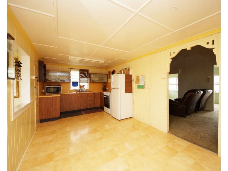 12 Cameron Street, Ayr QLD 4807