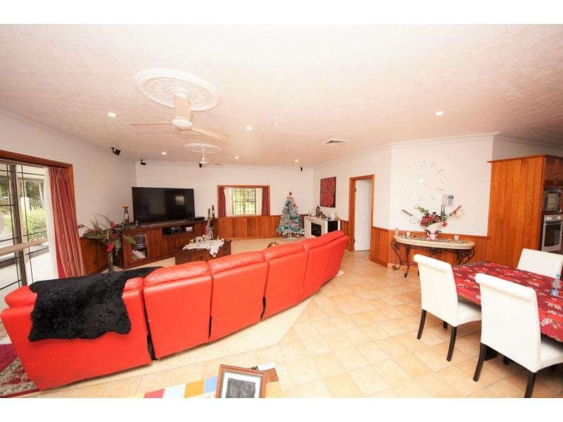 12 Hillcrest Place, Ayr QLD 4807