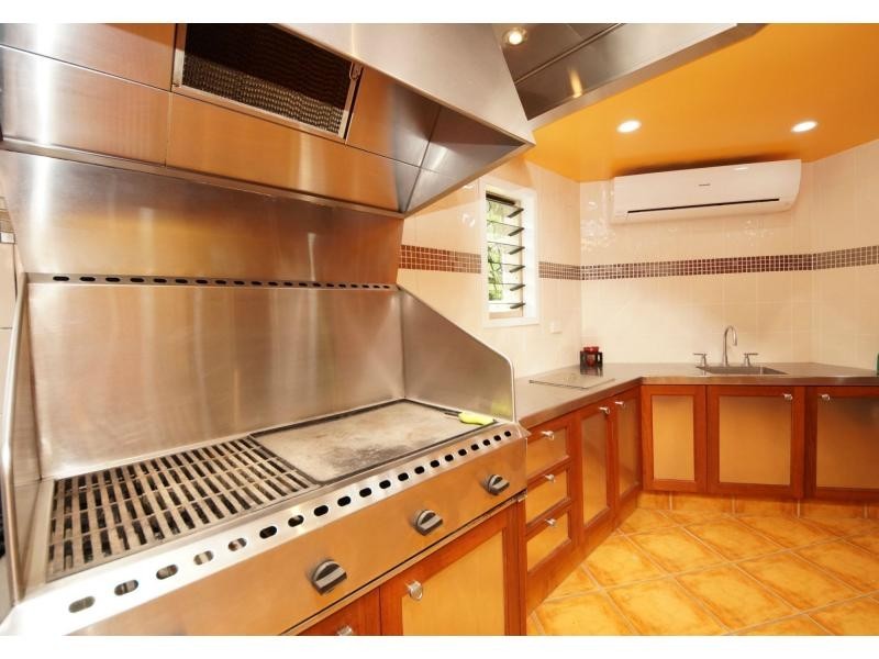 12 Hillcrest Place, Ayr QLD 4807