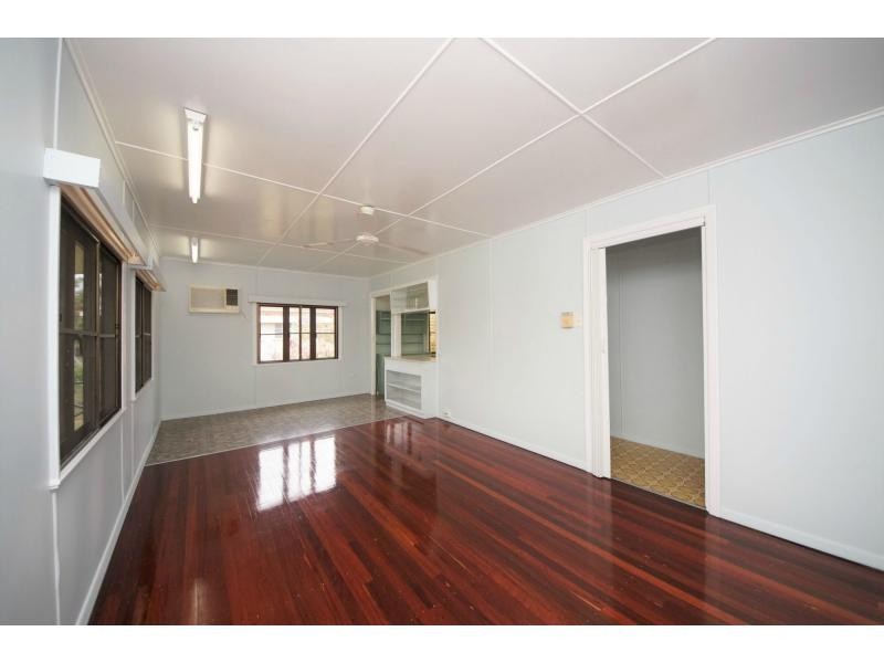 15 Brisbane Street, Ayr QLD 4807
