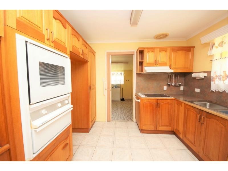 23 Barr Street, Ayr QLD 4807