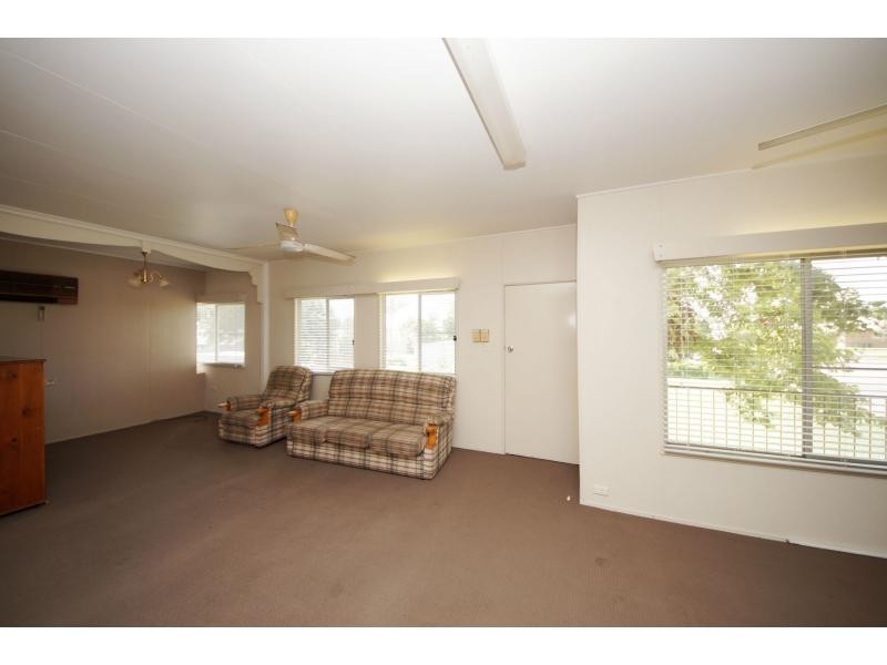 125 Ninth Avenue, Home Hill QLD 4806