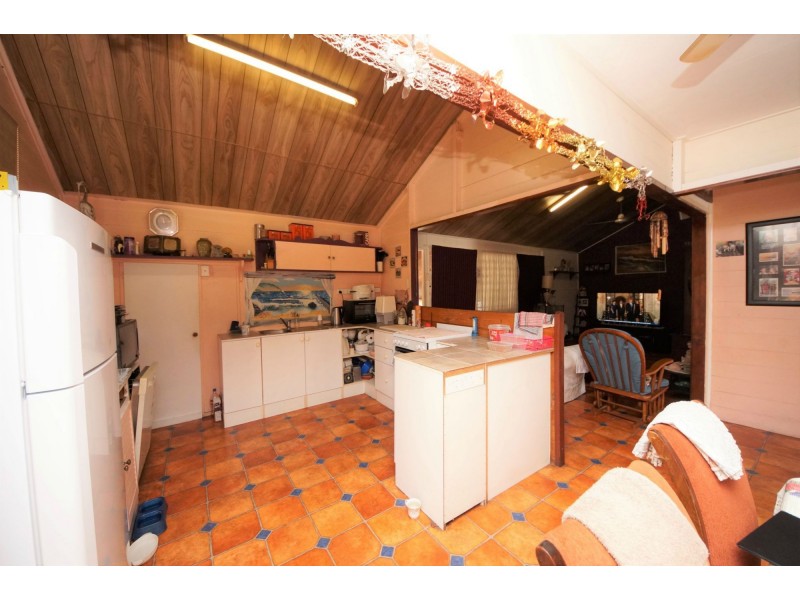 54-56 Spiller Street, Brandon QLD 4808