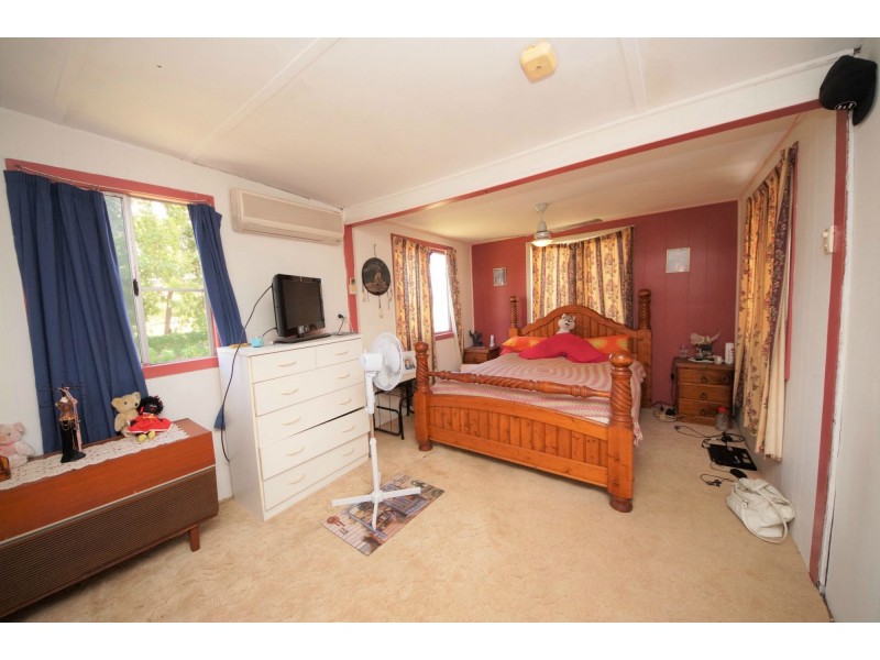 54-56 Spiller Street, Brandon QLD 4808