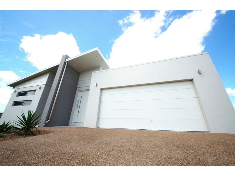 4 Keyren Way, Ayr QLD 4807