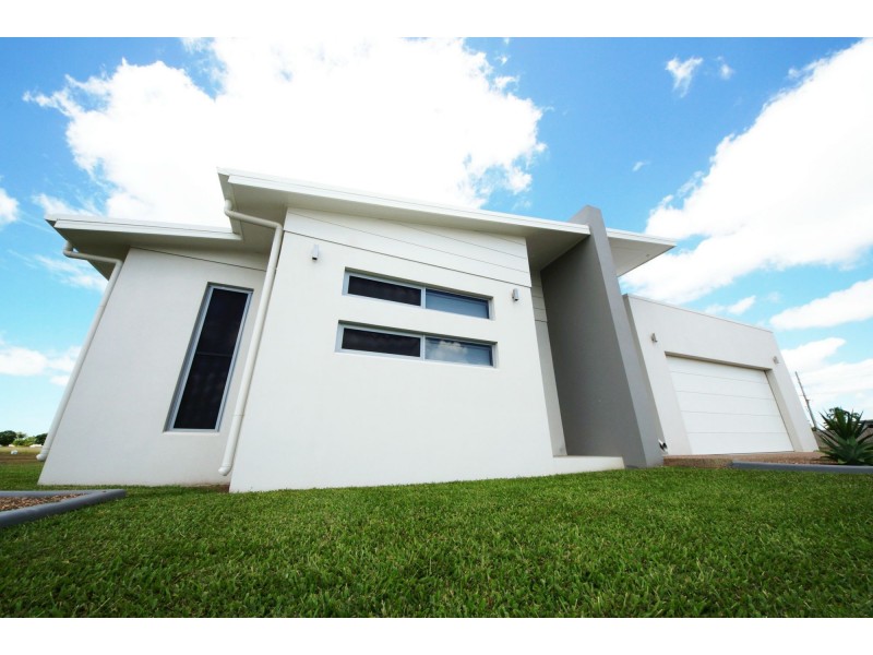 4 Keyren Way, Ayr QLD 4807