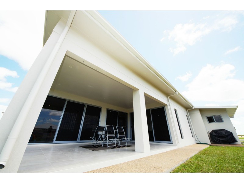 4 Keyren Way, Ayr QLD 4807