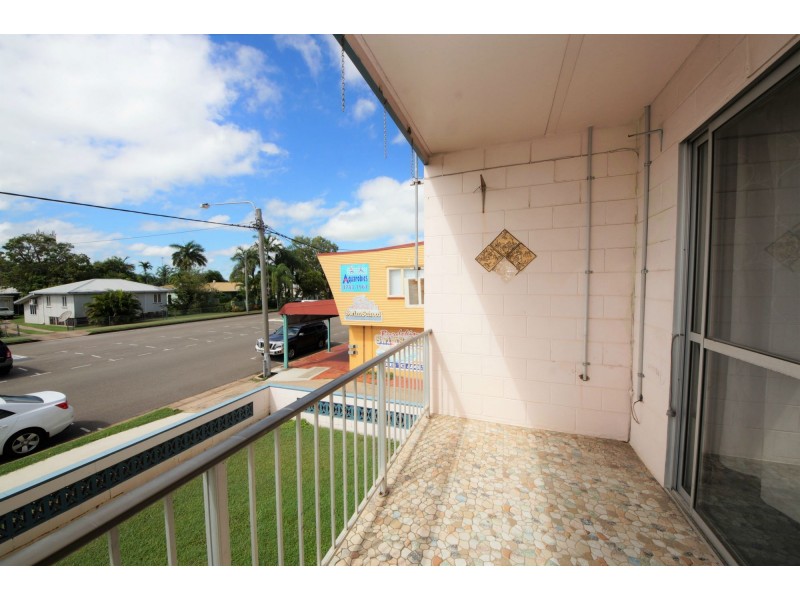 4/9 Queen Street, Ayr QLD 4807