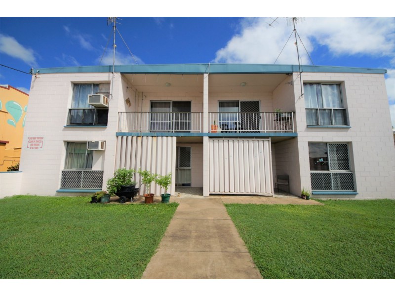 4/9 Queen Street, Ayr QLD 4807