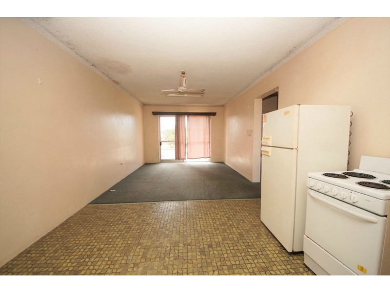 4/9 Queen Street, Ayr QLD 4807