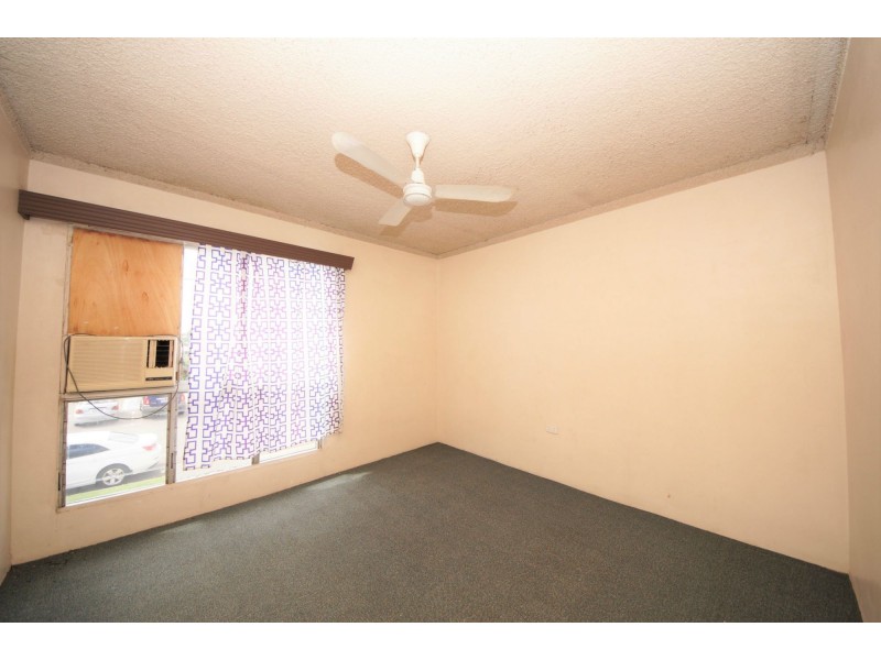 4/9 Queen Street, Ayr QLD 4807