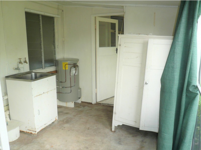 28 Cameron Street, Ayr QLD 4807