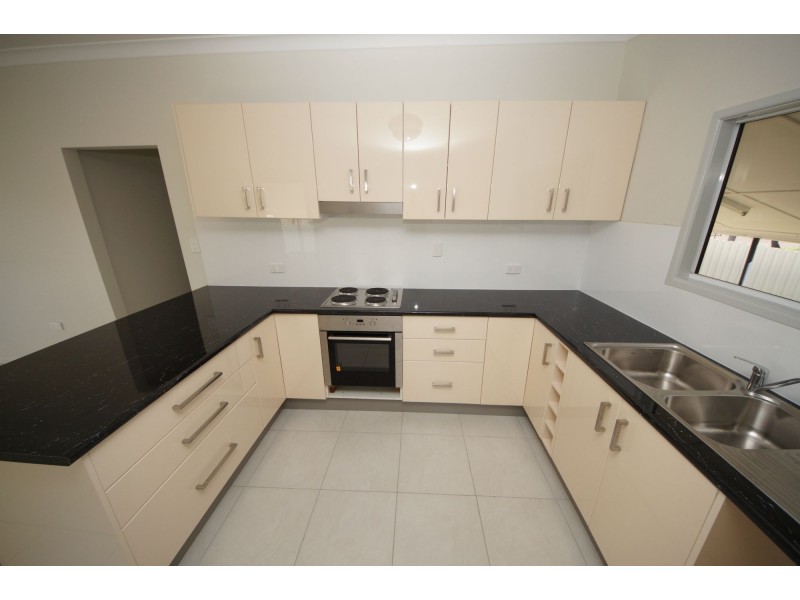 101 Munro Street, Ayr QLD 4807